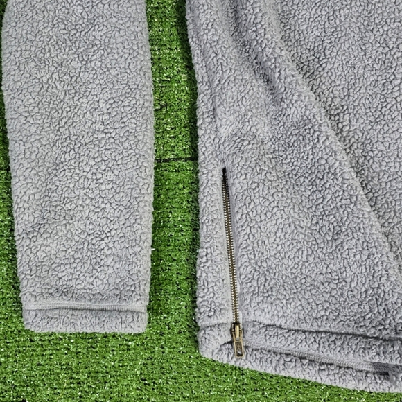 LAUREN JAMES | PREPTEC LINDEN OVERSIZED ULTRA SOFT ZIPPER SLIT SHERPA PU… - Picture 10 of 16